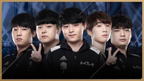 现依旧是联 现依旧是联