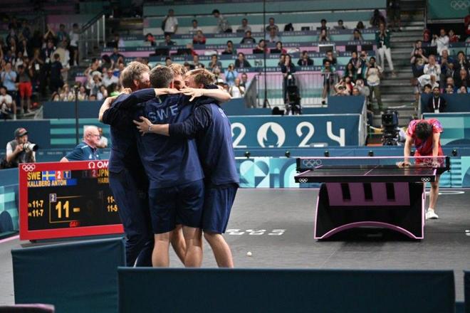 他们不仅是 他们不仅是