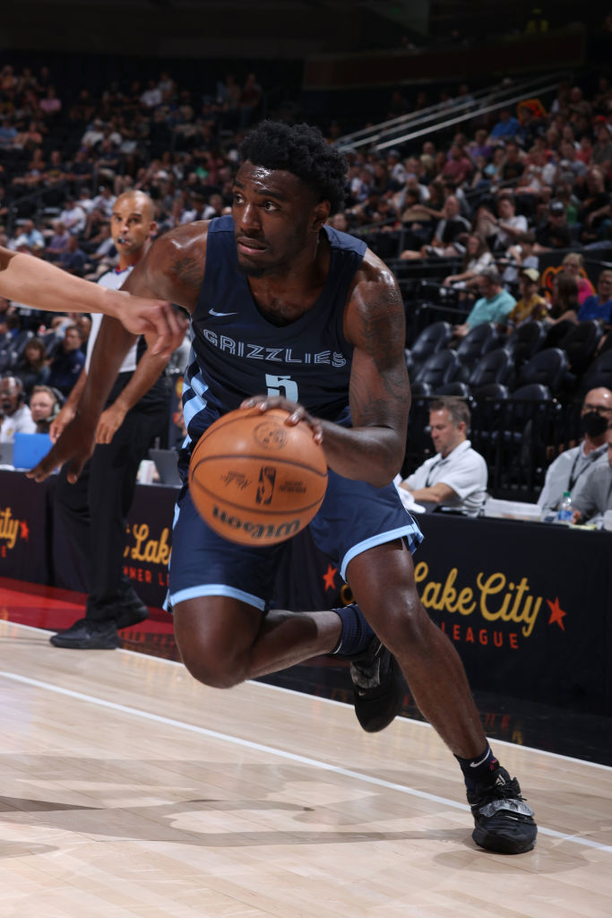 新赛季首轮 新赛季首轮